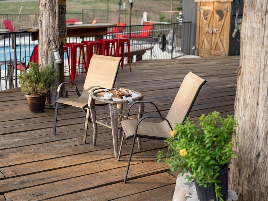 Stonegate Lodge 2 Queen Beds Fast Wifi 50" Tv Salt Water Pool Room #207 Eureka Springs Eksteriør bilde